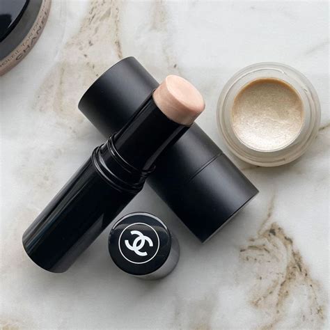 chanel shimmer|chanel baume highlighter.